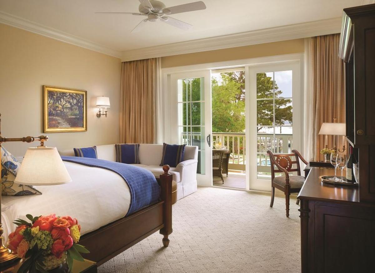 Designed in classic Southern style, honoring the region’s architectural heritage, Montage Palmetto Bluff offers 200 accommodations including suites, guest houses and cottages.