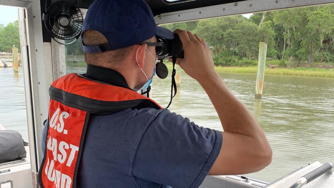 Authorities searching for missing man off Daufuskie Island. What witnesses saw