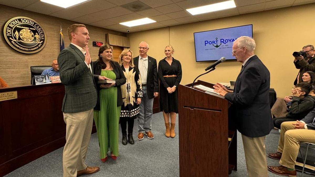 Kevin Phillips is sworn in as Port Royal’s mayor on Wednesday.