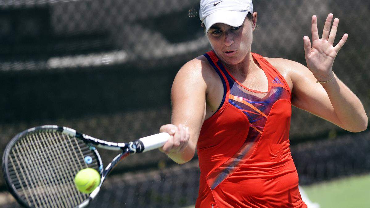 Caitlin Whoriskey returns a shot from Ianchuk Elizaveta during the ITF Head/First Federal Women's $10,000 pro tennis tournament Saturday at Van Der Meer Tennis Center.