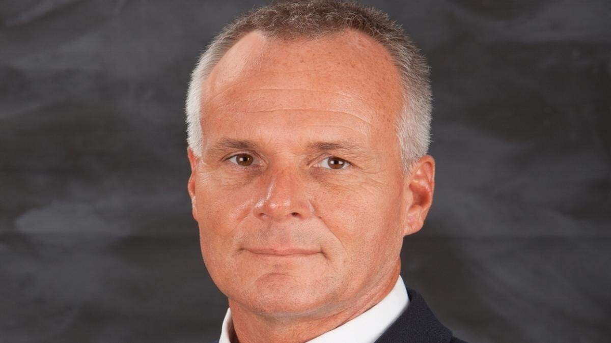 Dr. Kurt Gambla
