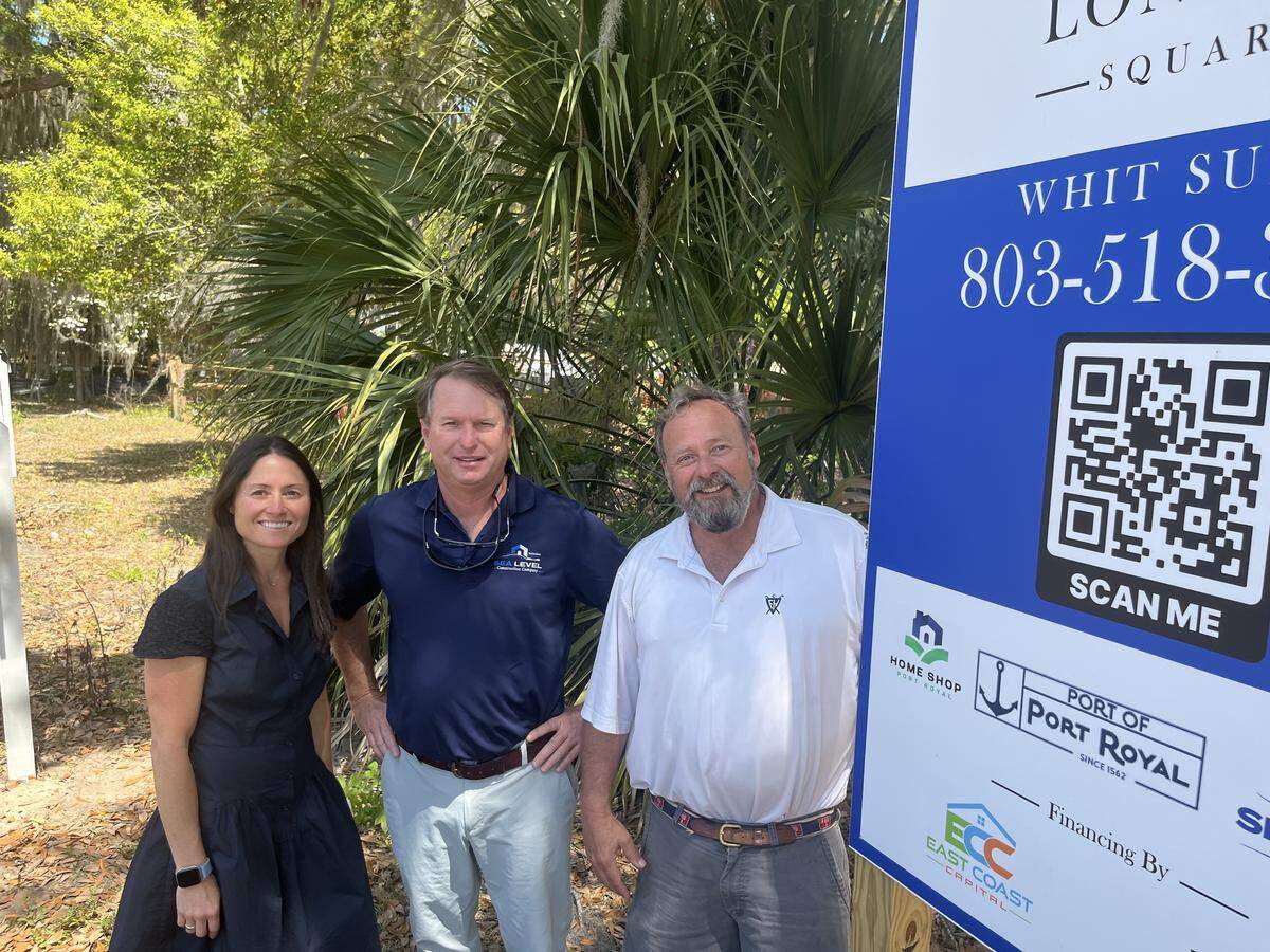 Lauren Kelly of MK Design Group, Dan Anderson of Sea Level Construction and broker Whit Suber are teaming up on a 17-cottage neighborhood on London and Richmond avenues and 14th Street in Port Royal.