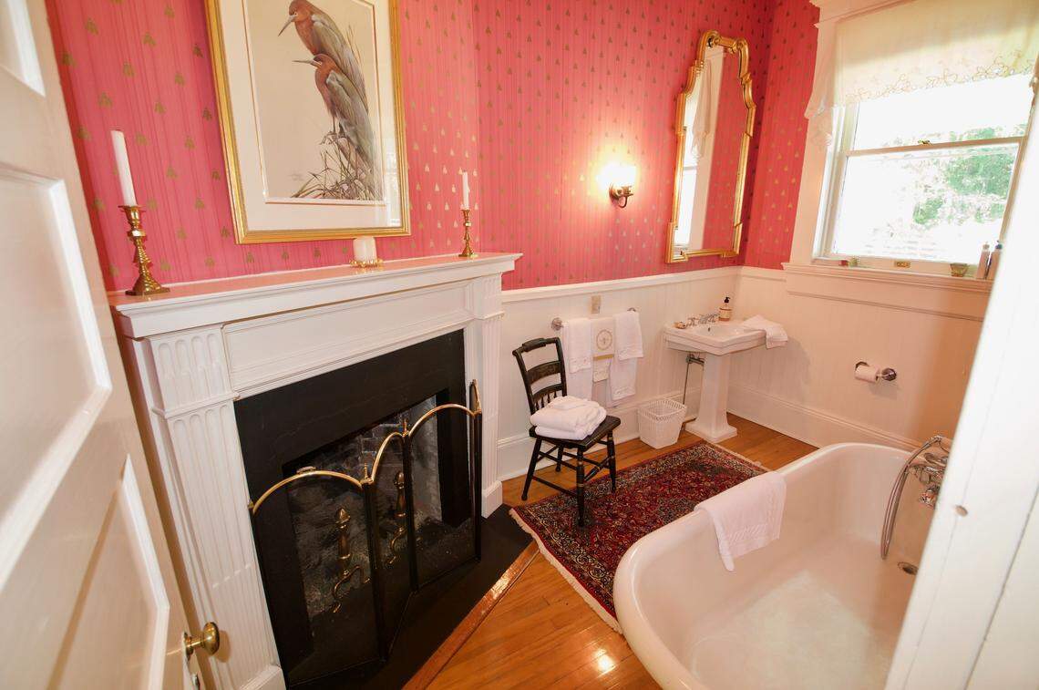 A bathroom inside Tomotley Plantation’s main house.