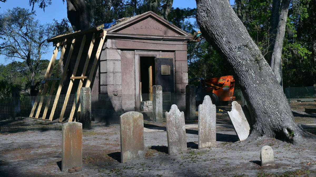 The Baynard Mausoleum, located in the Zion Cemetery, is one of many haunted places in Hilton Head. On dark and stormy nights, visitors say they can see the ghost of William Baynard, head bowed down in mourning, driving a hearse.