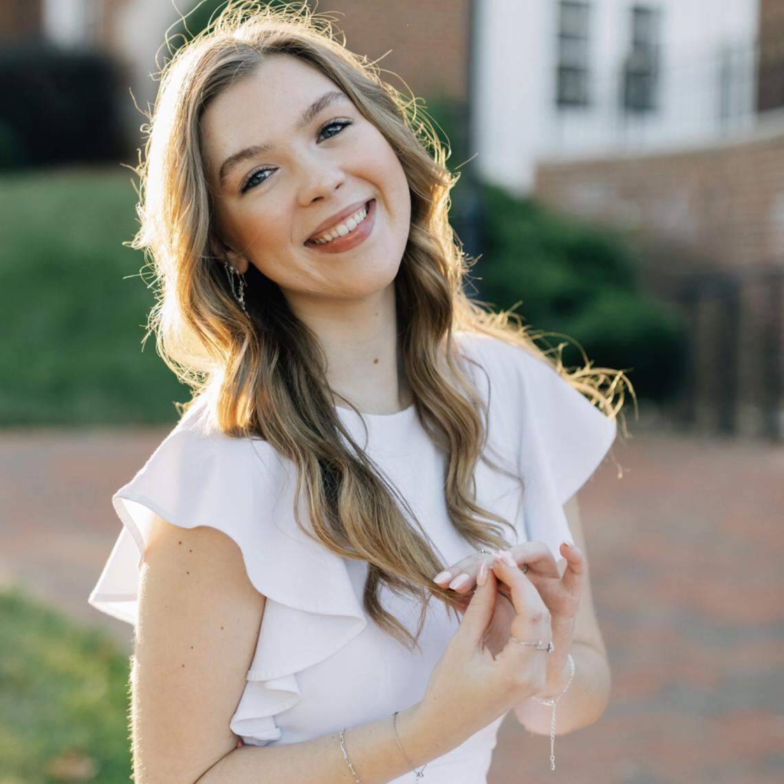 Profile Image of Anna Claire Miller