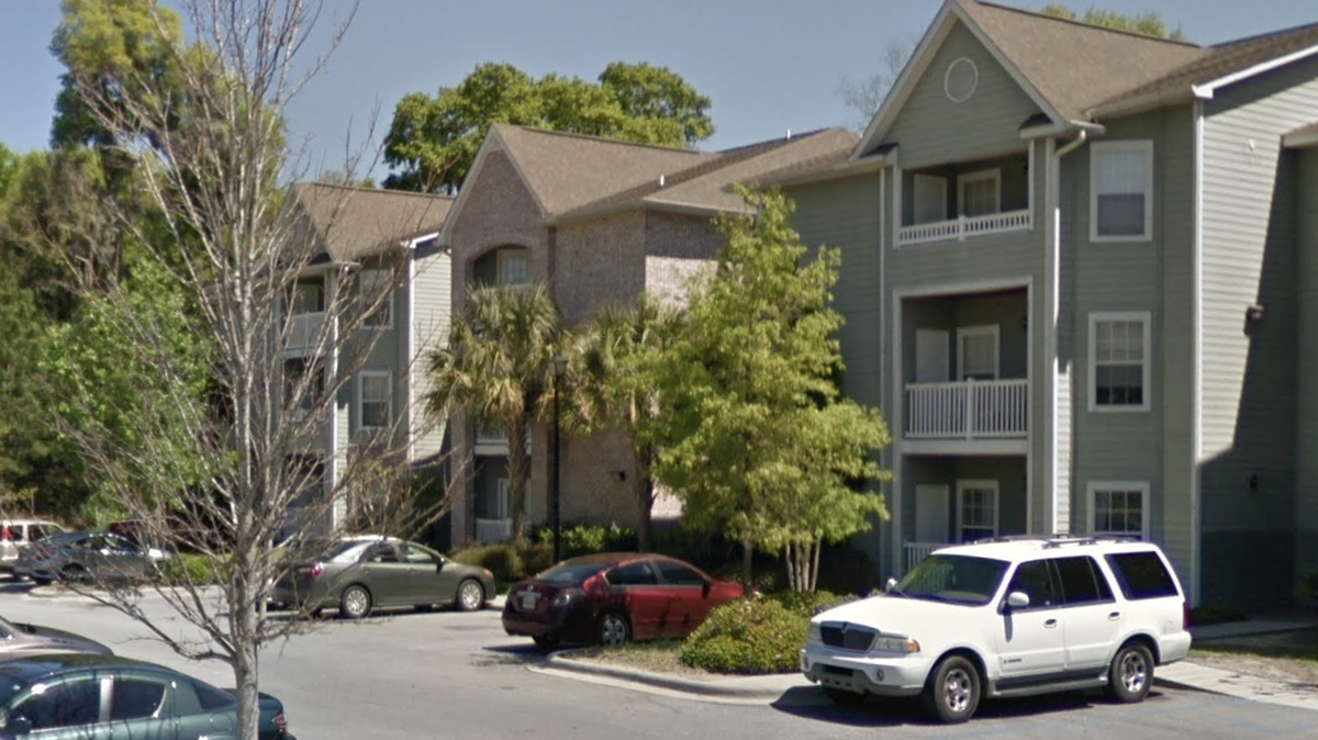 Cross Creek Apartments in Beaufort