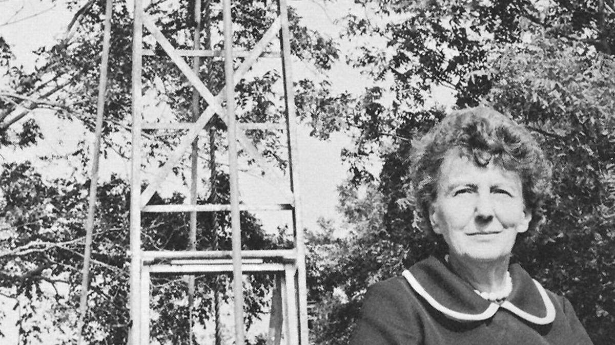 Charlotte Heinrichs poses for a shot in a 1971 Islander magazine, a published monthly by The Hilton Head Island Chamber of Commerce.