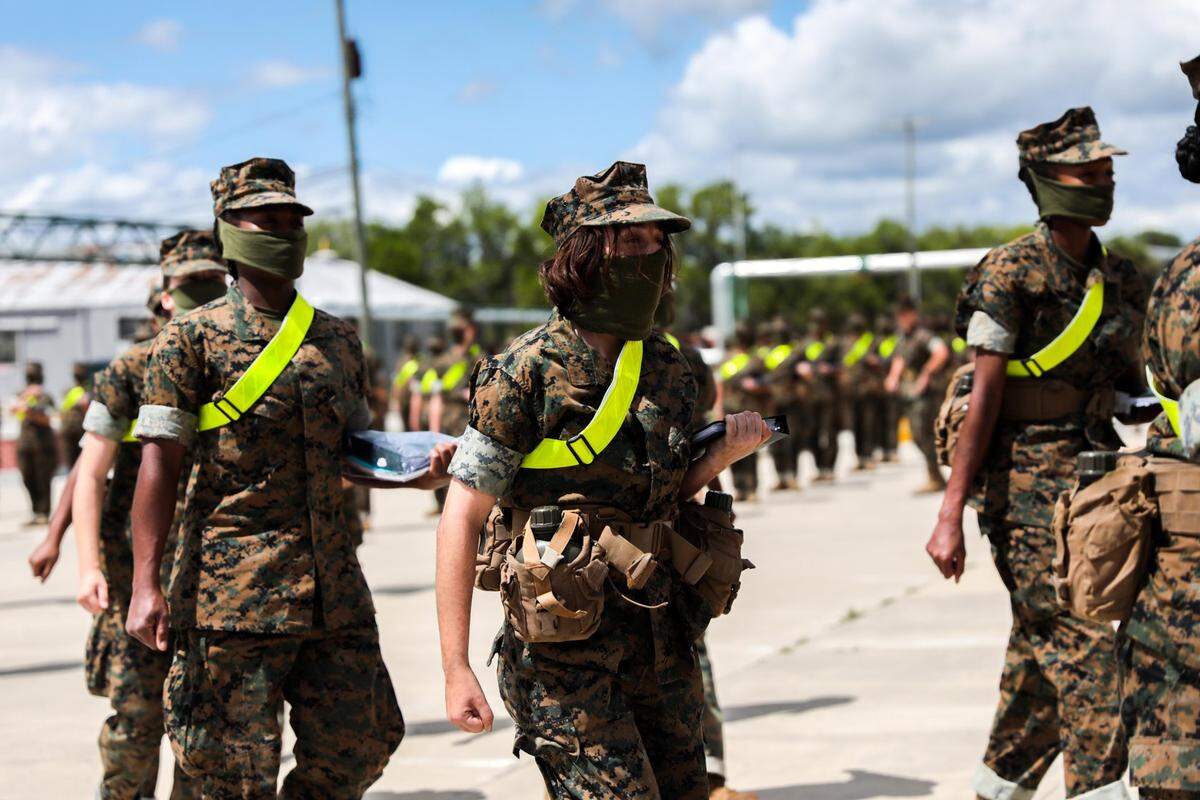 Recruits with November Company, 4th Recruit Training Battalion, participate in daily training aboard Marine Corps Recruit Depot Parris Island April 21, 2020.