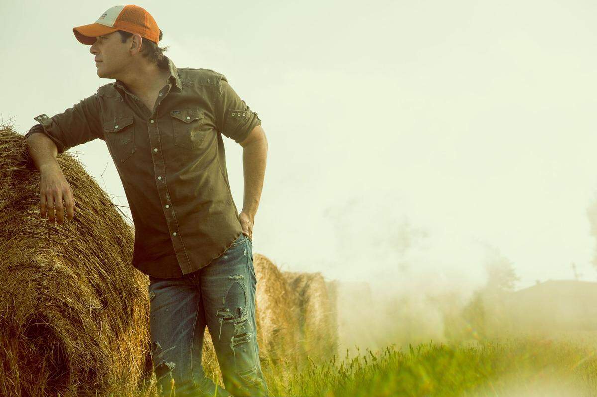 “Watching You,” is one of Rodney Atkins’ most recognizable hits. Atkins will perform at the 2021 Beaufort Water Festival.