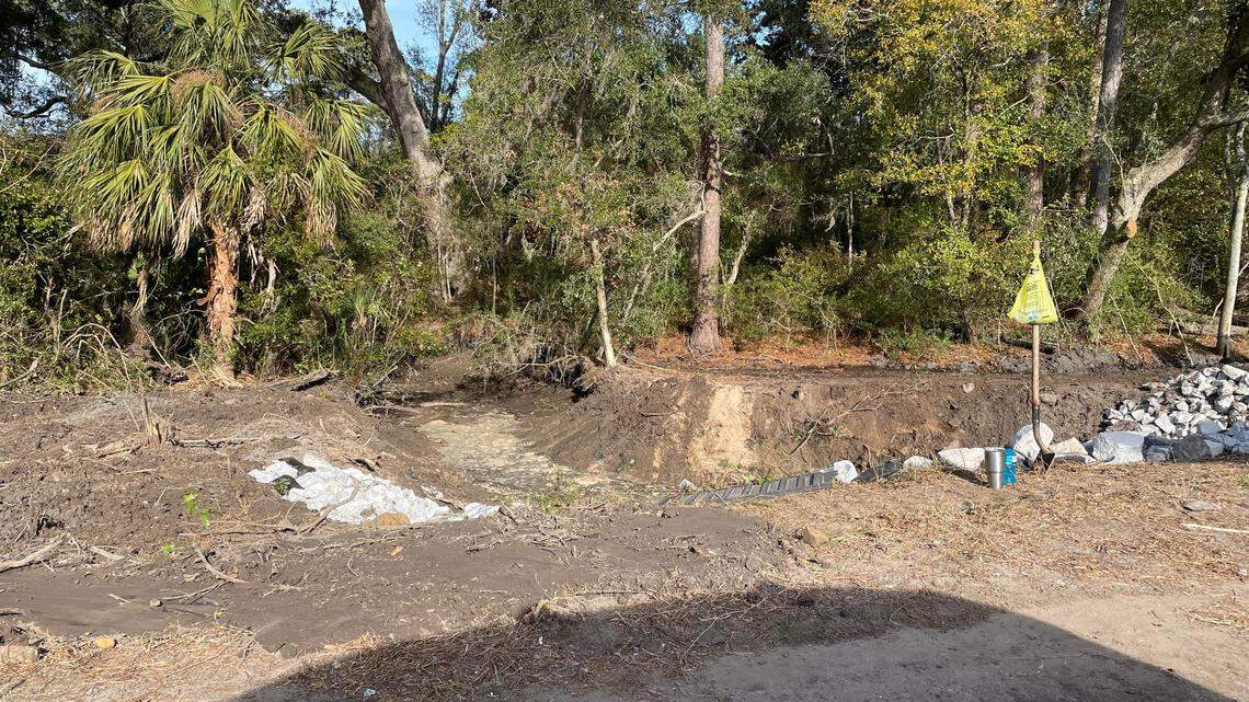 25K gallons of wastewater spilled Wednesday in Beaufort neighborhood. What happened