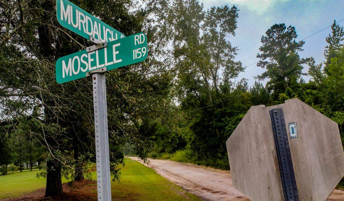 Murdaugh Avenue, a dirt road as seen on Sept. 16, 2021, connects Moselle Road to S.C. Hwy. 63, also known as Sniders Highway. The intersection is about 3 miles from Alex Murdaugh’s Islandton home, where on June 7, he found his wife Maggie and son Paul murdered.