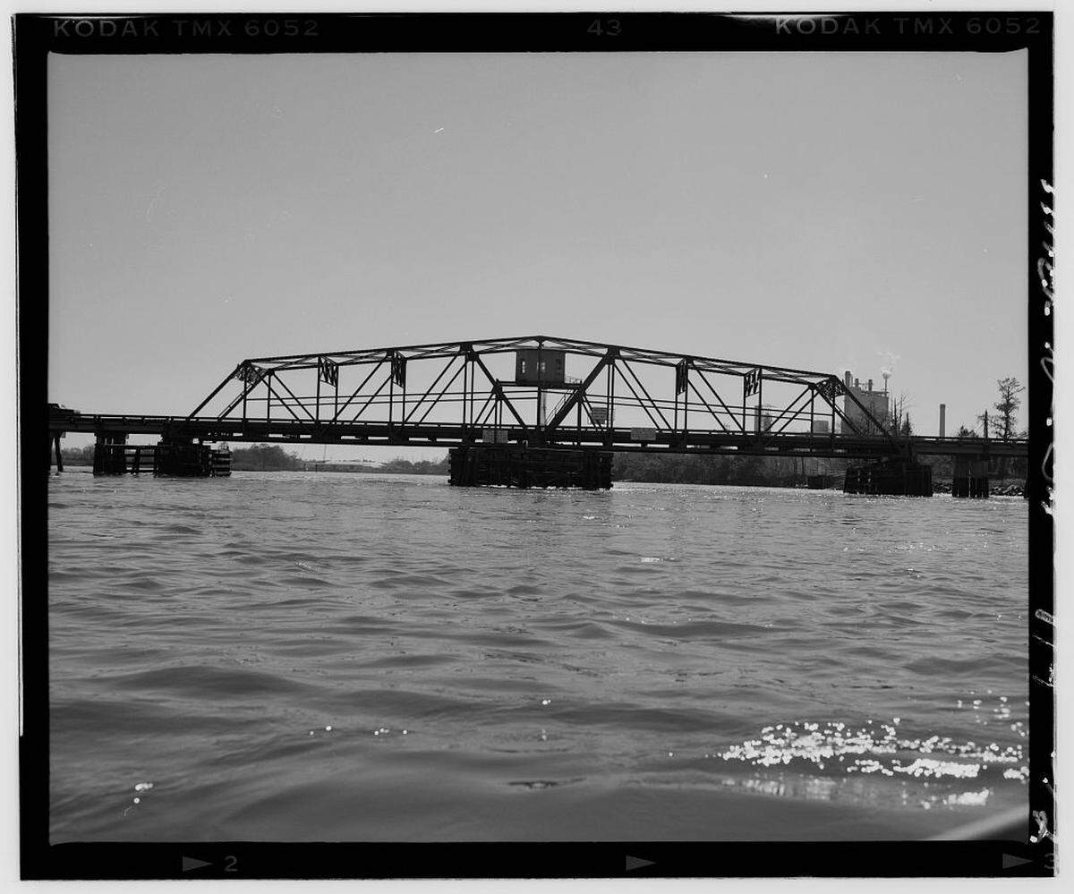 1998 View of Georgia DOT Bridge