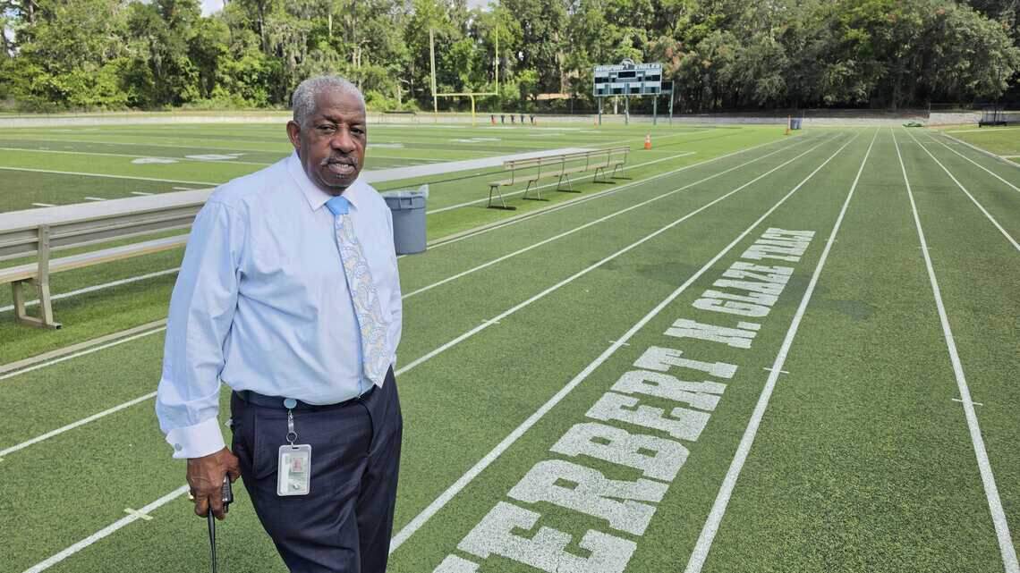 After 55 years at 1 school, Beaufort High track coach still thriving. ‘I bleed green’