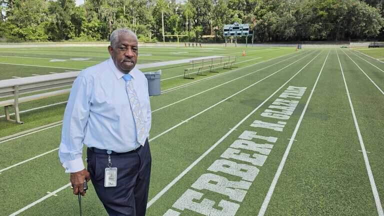 After 55 years at 1 school, Beaufort High track coach still thriving. ‘I bleed green’