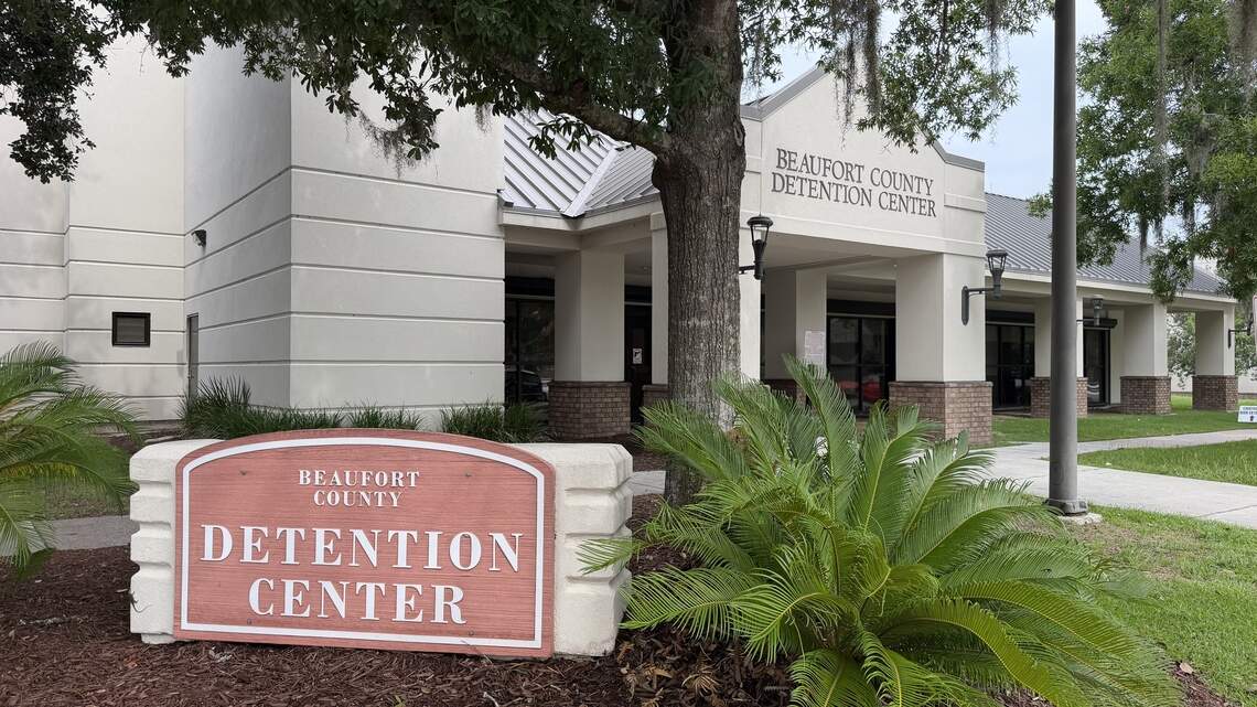 Woman loses thousands in Beaufort County jail bail scam