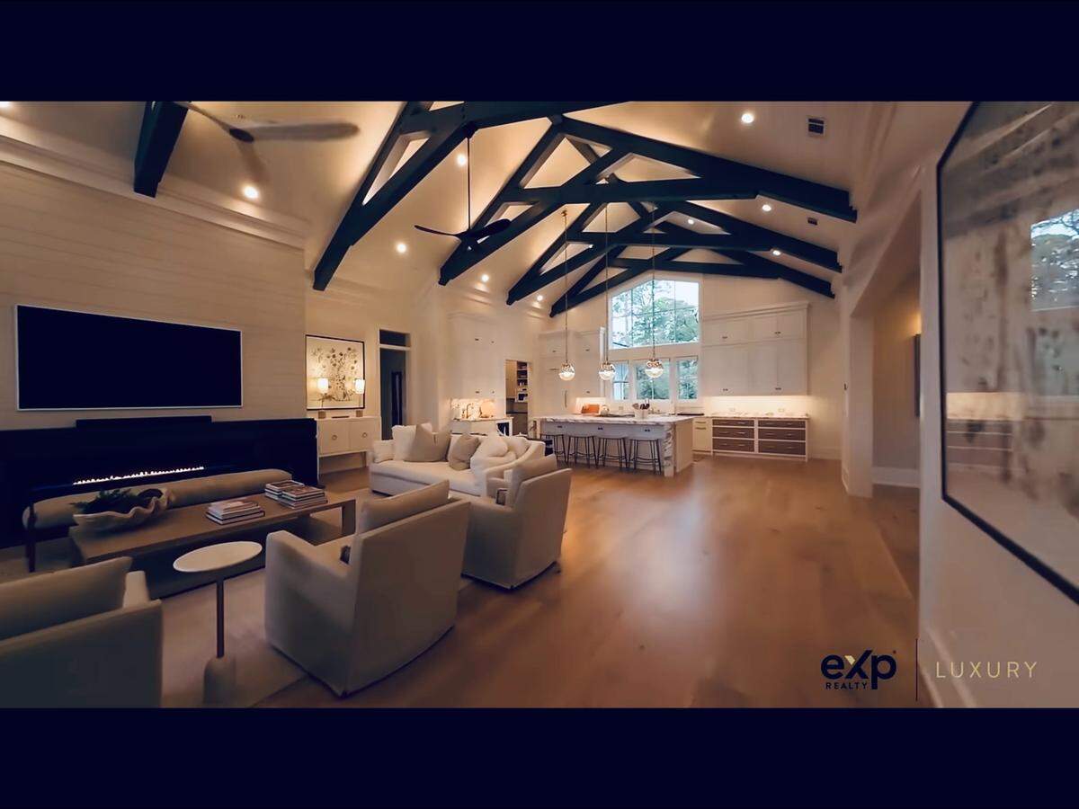 The living room area of 15 Bald Eagle rd
