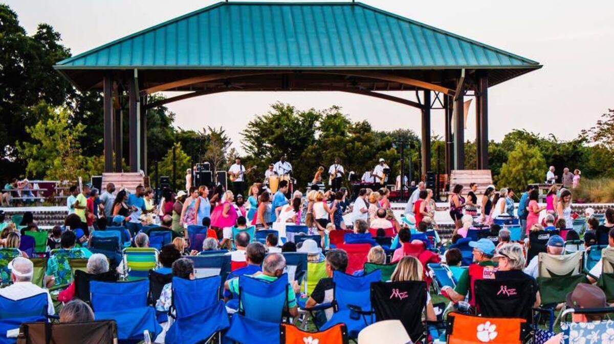 Shelter Cove Community Park is packed for a set by Hilton Head band Deas-Guyz.