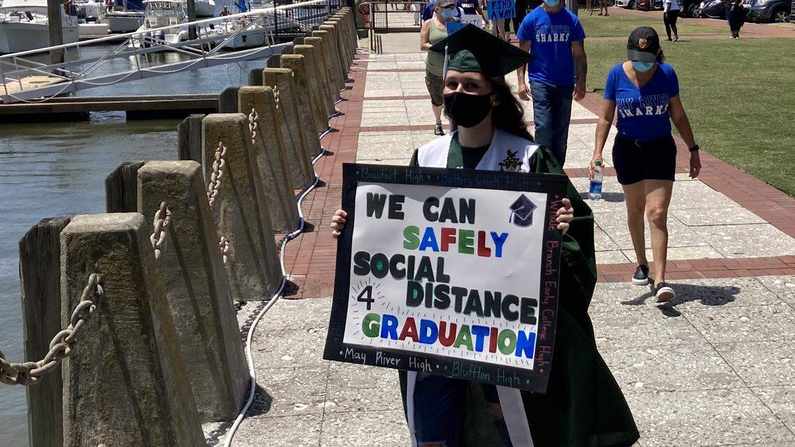 Bluffton parents rent out drive-in for one school’s private graduation ceremony