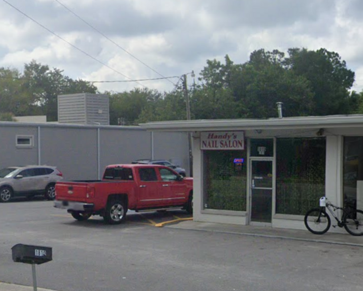 A husband and wife from Beaufort have filed a defamation lawsuit against Handy’s Nail Salon, located on Boundary Street near the Beaufort National Cemetery.