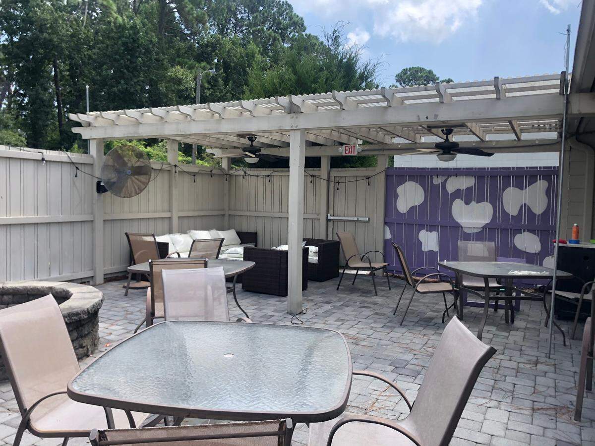 The patio at Purple Cow on Hilton Head Island’s south end. The bakery relocated from the Port Royal Plaza.