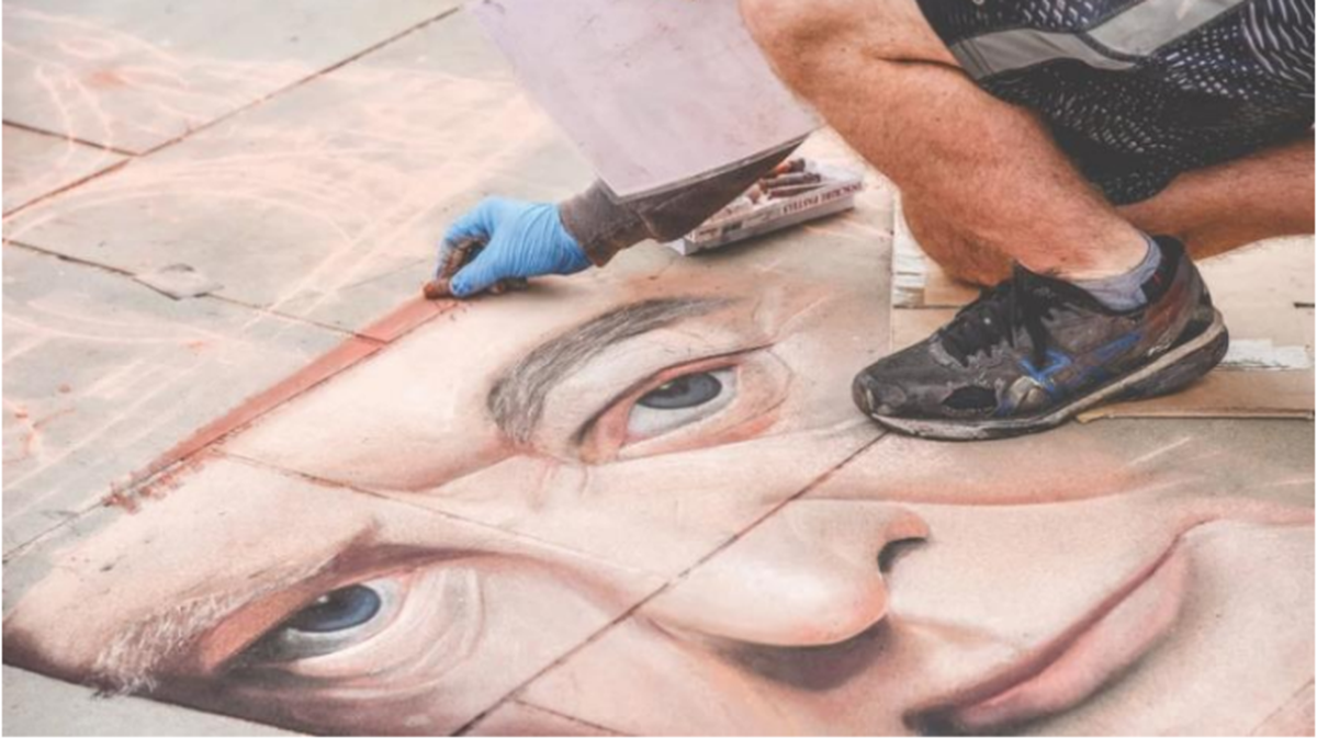Master Street Painter Erik Greenawalt, aka “The Chalking Dad,” is one of three professional chalk artists coming to the Beaufort Chalk It Up festival.
