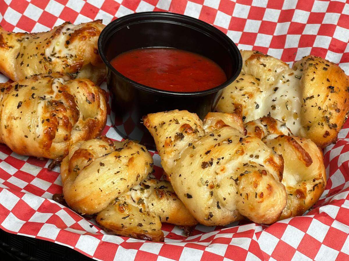 Garlic knots from Hilton Head Island’s Top Dawg Tavern & Pizzeria.
