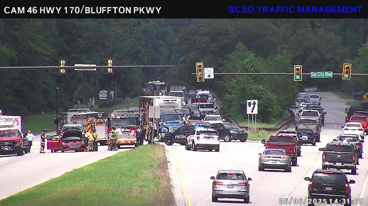 Westbound lanes of Highway 170 are blocked in Sun City due to a crash, as of 2:30 p.m. Friday.
