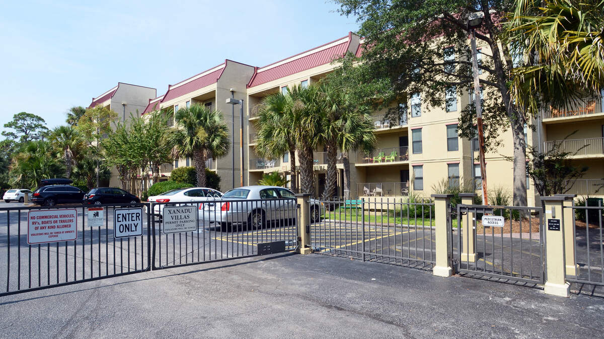 Hilton Head Island's Xanadu condo complex on Aug. 26, 2015. The Forest Beach Owners Association is appealing the town's decision that Xanadu's controversial split units do not break town fire codes.