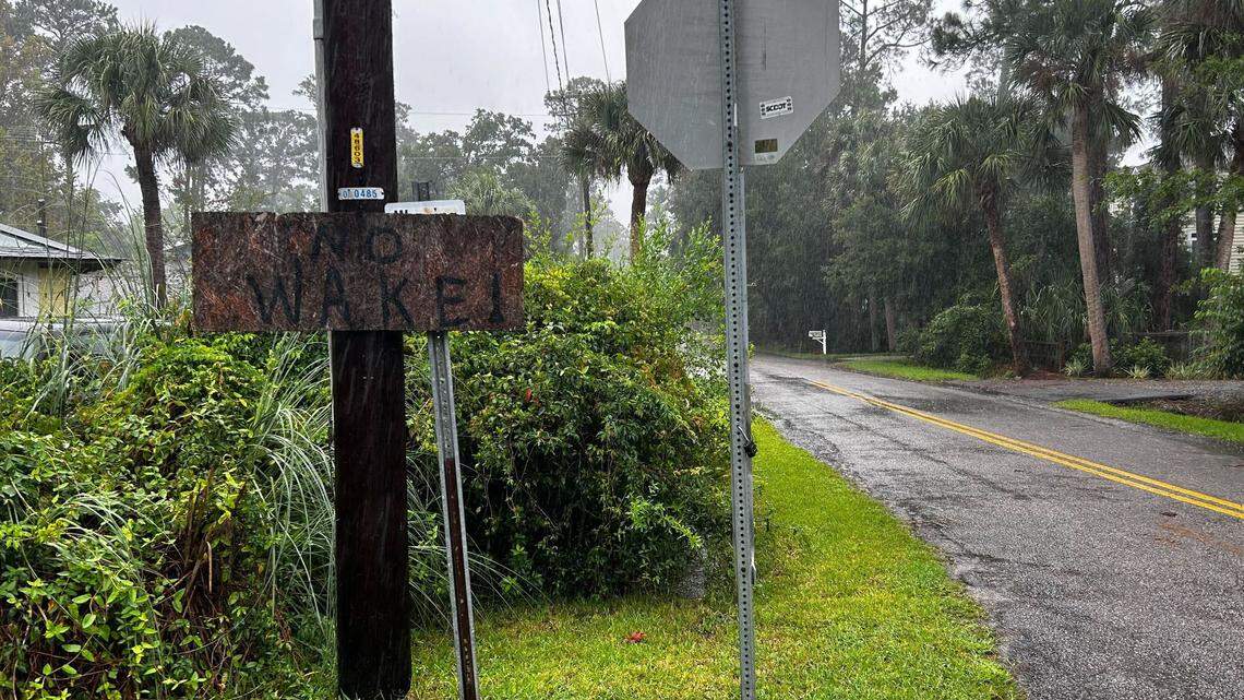 No joy in Alljoy: Flood-prone Bluffton-area community preps for the worst as Debby nears
