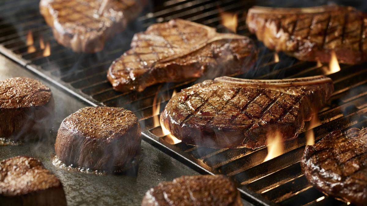 A LongHorn Steakhouse is planned at the Platt Springs Crossing development, per Lexington County Planning Commission documents.