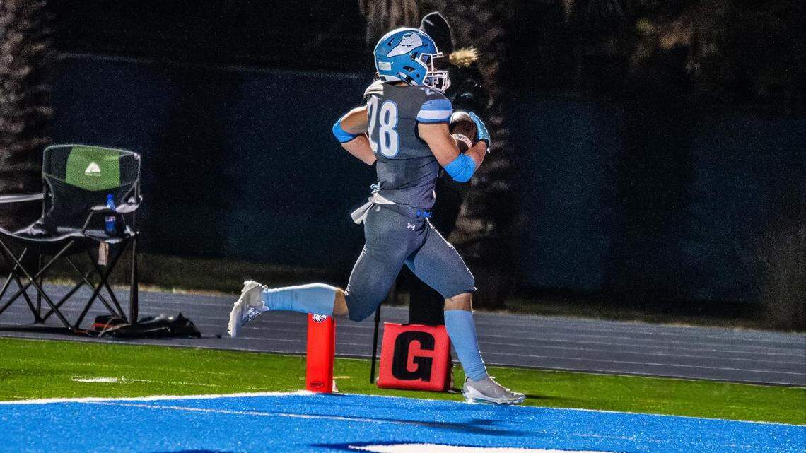 Last-second field goal sends Gray Collegiate past Hilton Head Island