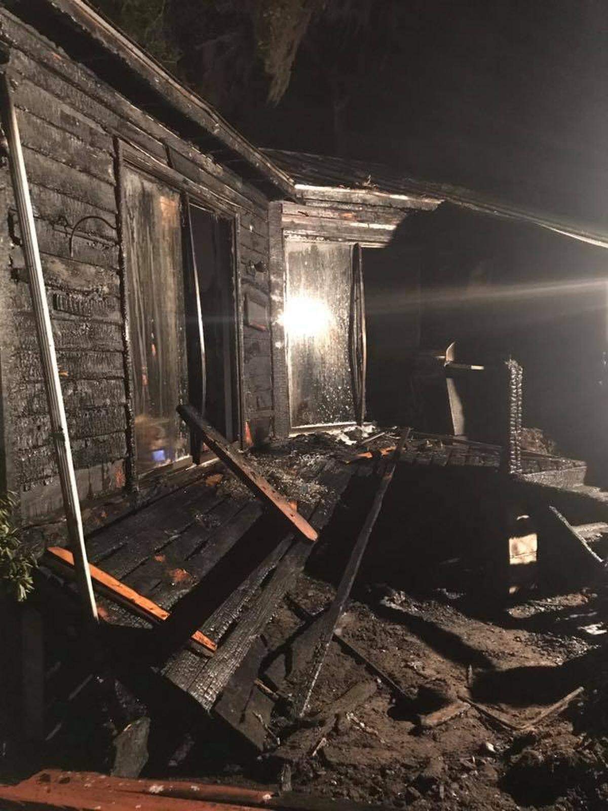 The fire caused enough damage to displace the homeowner.