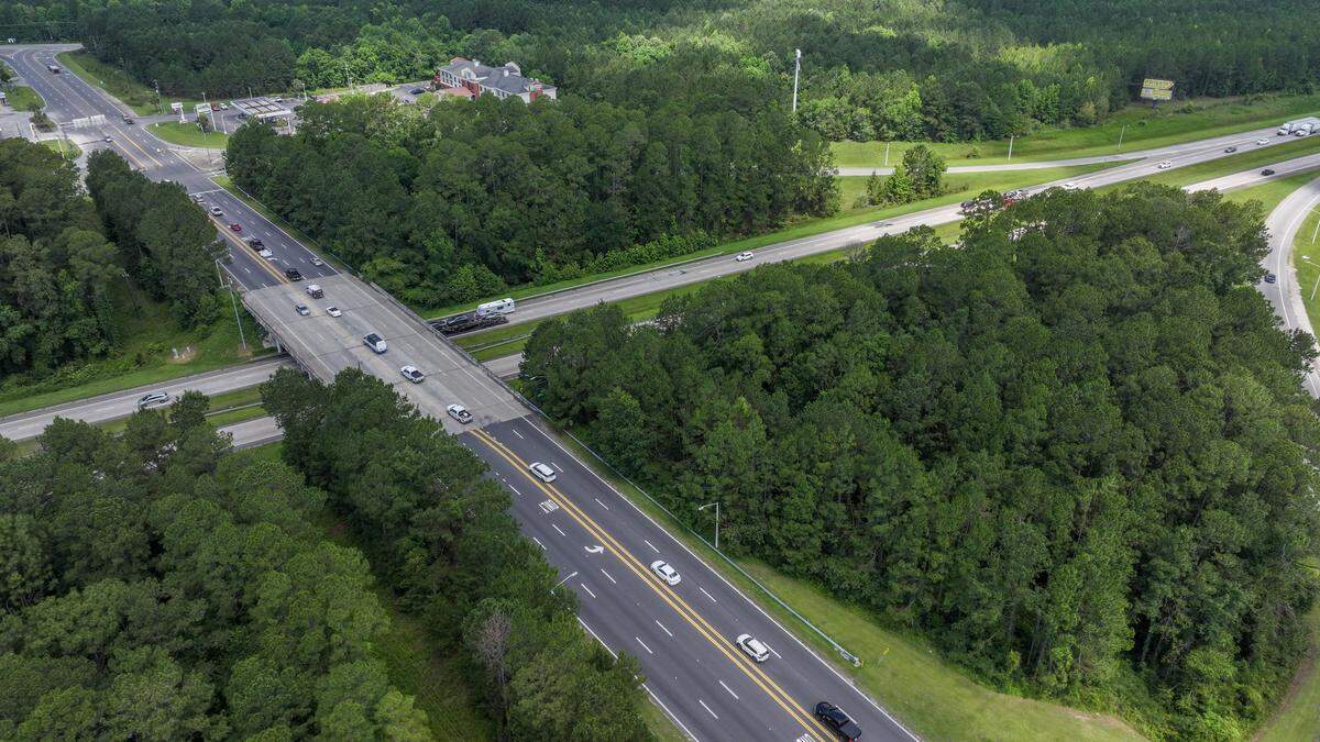 A look at the U.S. 278 overpass over I-95 photographed on June 6, 2025, in Jasper County. The S.C. Department of Transportation is going to rework this exit into a diverging diamond interchange that improves safety by eliminating left turns in front of oncoming traffic. 