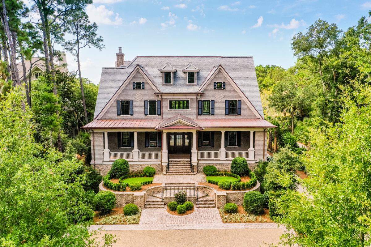 The front exterior of the $20.8M Kiawah Island estate, which is located at 101 Flyway Drive.