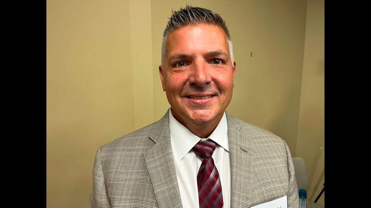 Jeffrey Meyers is the new Port Royal police chief.