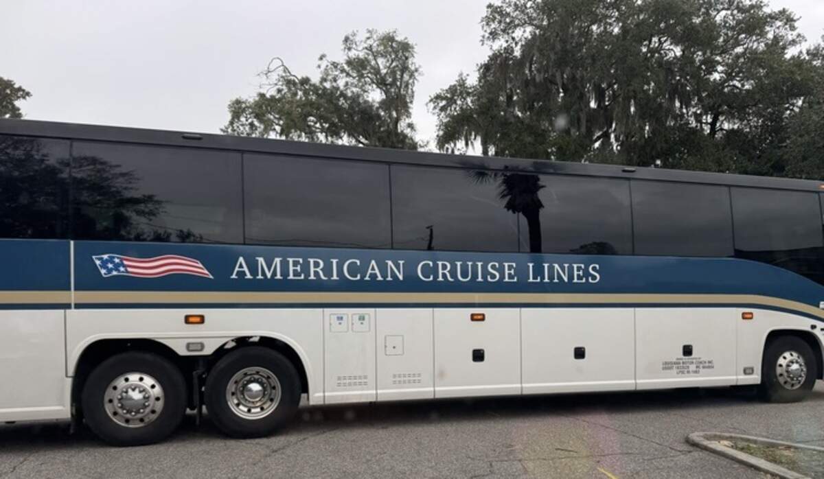An American Cruise Lines bus was on hand in Port Royal when one of its cruise ships tied up at Safe Harbor Marinas recently.
