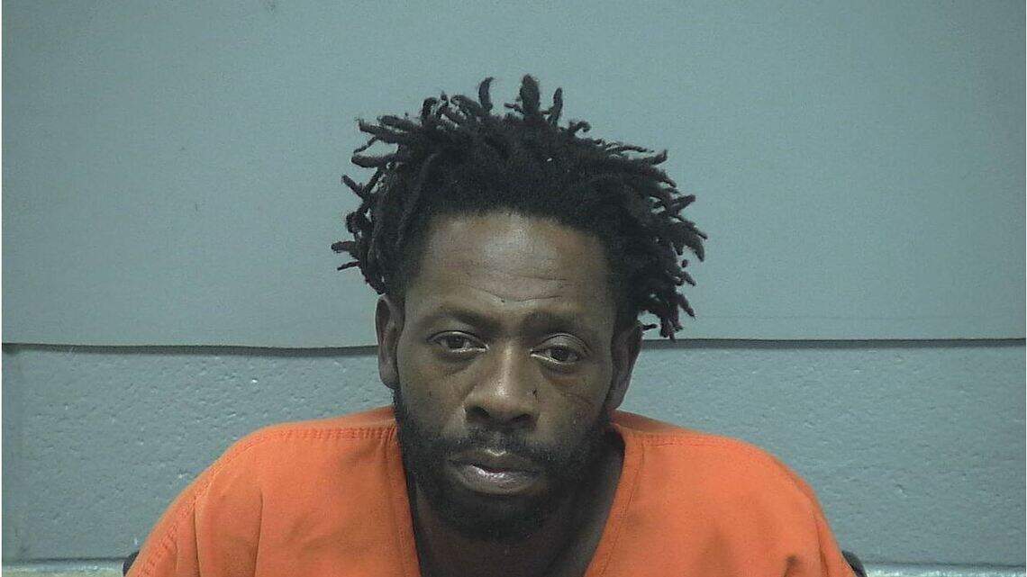 Bluffton man charged with DUI in Beaufort crash that killed stepmom and 7-year-old boy
