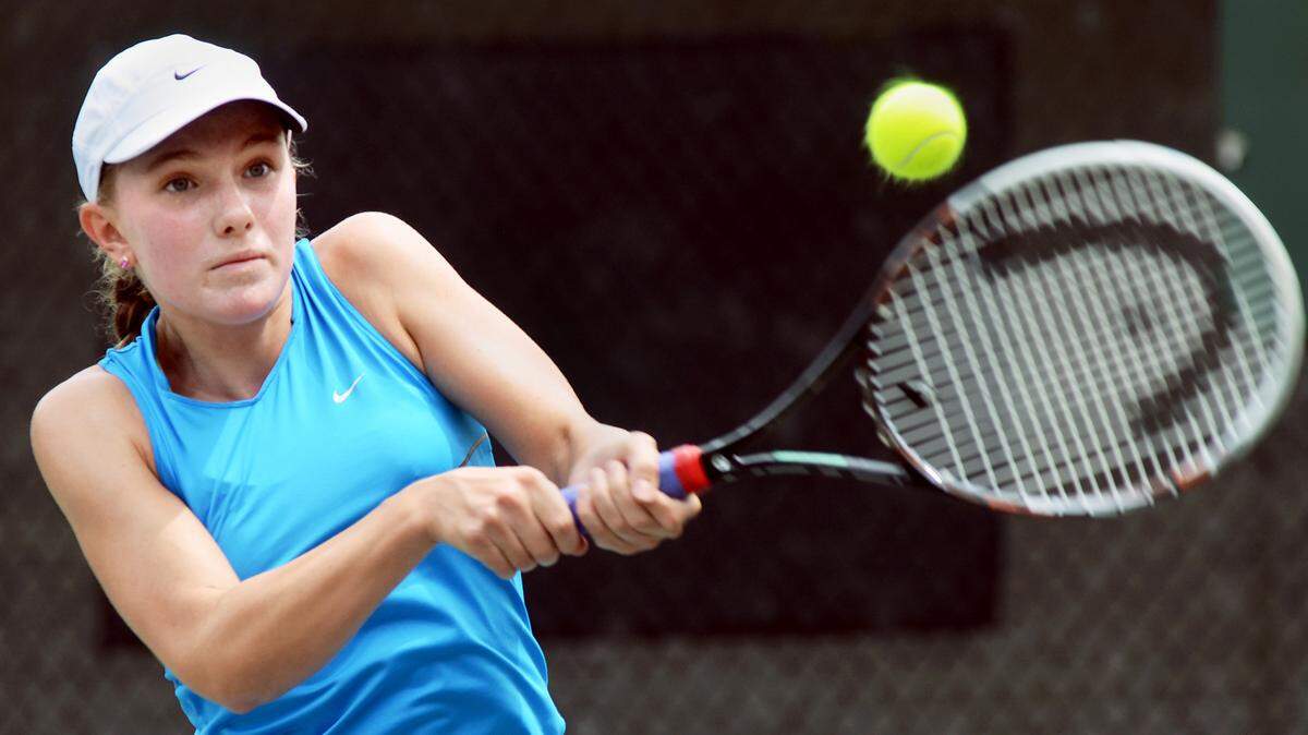 Vanessa Streng hits a return to Somer Henry during their Girls 14 singles final of Hilton Head Bullfrog USTA Southern Section tennis tournament at the Van Der Meer Shipyard Racquet Club on Monday.