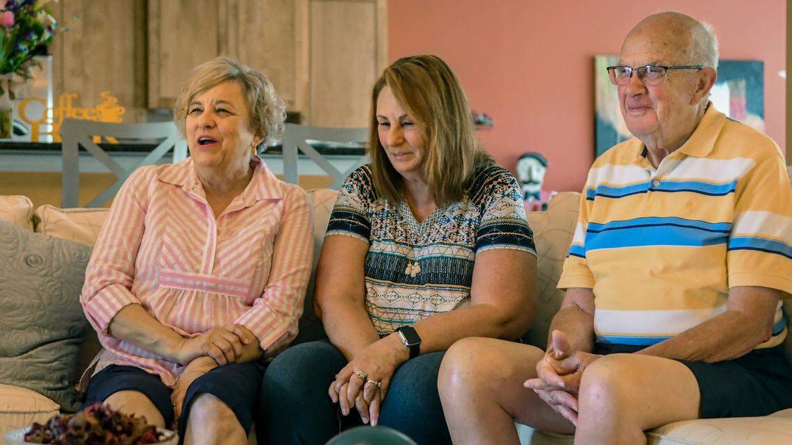 Sun City, SC man used DNA to find niece in Texas. They stayed in touch until the end