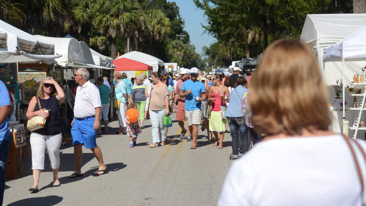 Art and Seafood Street Fest, was held on Calhoun Street in Bluffton on Saturday, Oct. 18, 2014.