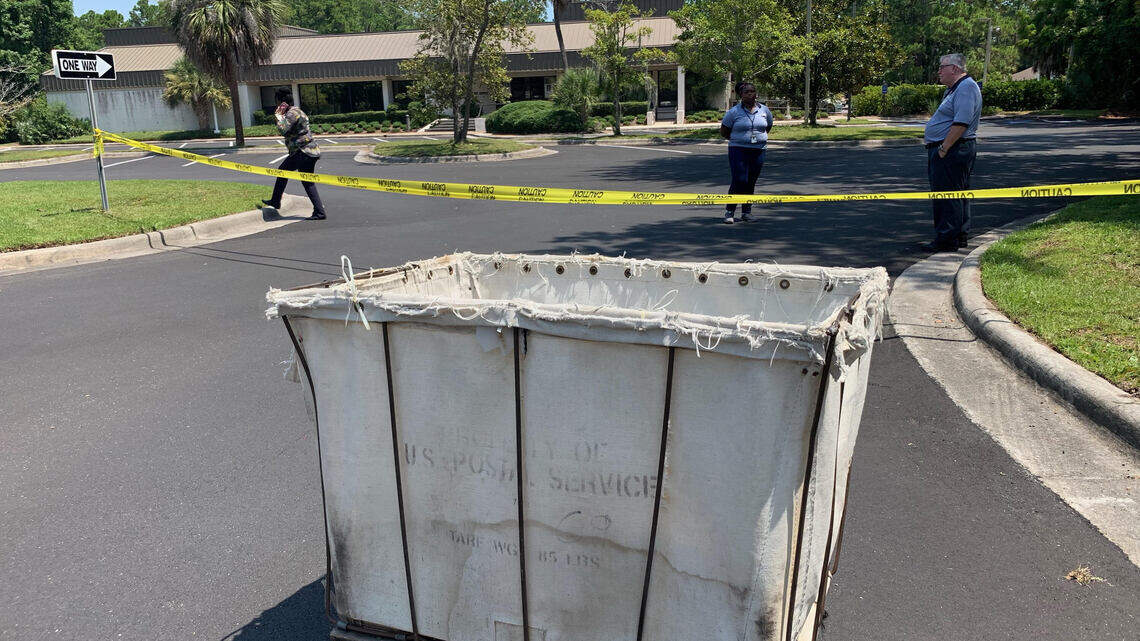 Bomb squad determines package not a threat at south end Hilton Head Post Office