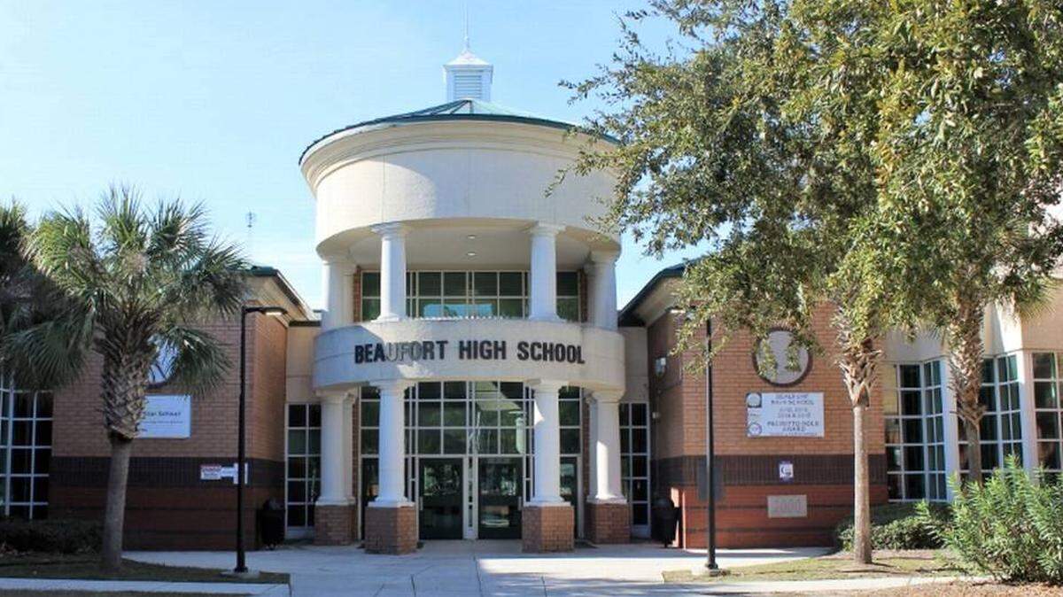 Beaufort High School is located at 84 Sea Island Parkway on Lady’s Island.