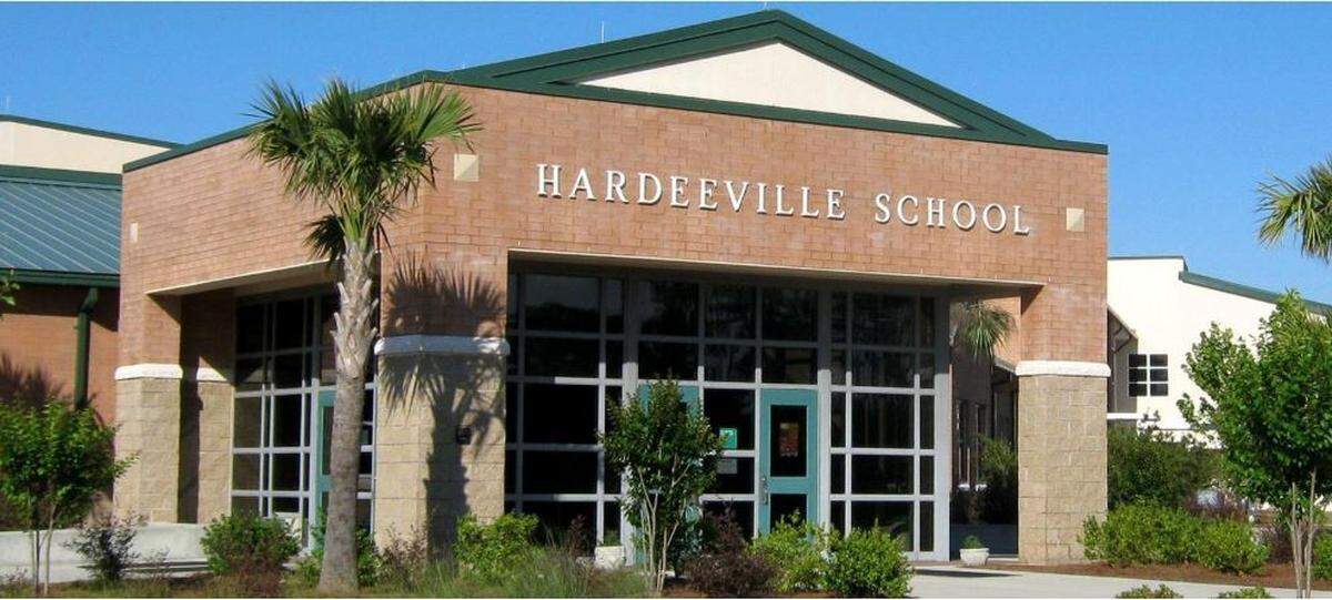 la Escuela Primaria Hardeeville, que se encuentra en Jasper.