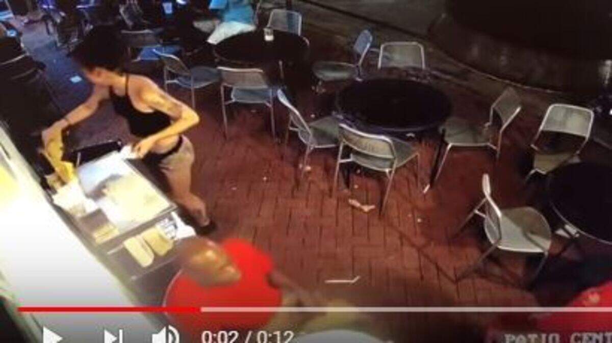 Savannah waitress tackles groper
