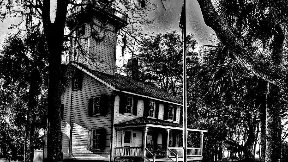 The Haig Point Lighthouse on Daufuskie Island, where no murders have actually taken place (that we know of).