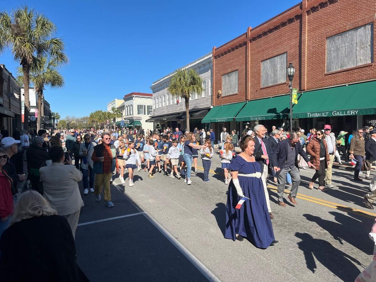 A commemoration on the 200-year anniversary of a visit by Marquise de Lafayette of France to Beaufort included a procession down Bay Street. The recreation of the stop by Lafayette in Beaufort drew a estimated crowd of 3,000.