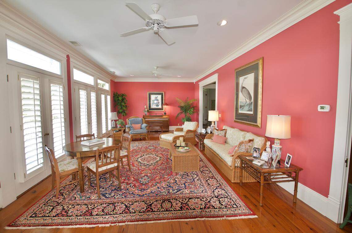 A room inside Tomotley Plantation’s main house.