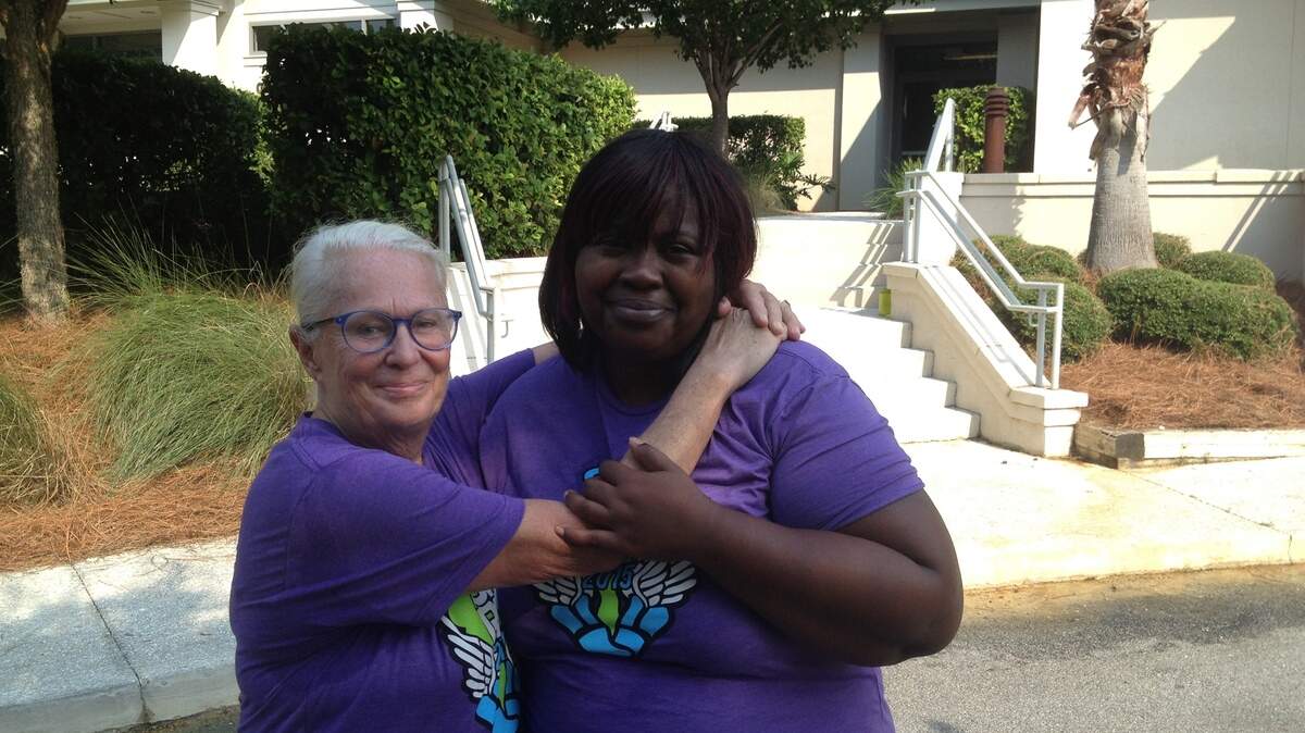 Suzanne Thomas of the RET Foundation, left, and SharondaThomas of Statesboro, Ga.