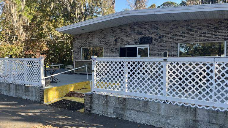 Locked out: Former Willie’s Bar and Grill owner sues St. Helena landlords