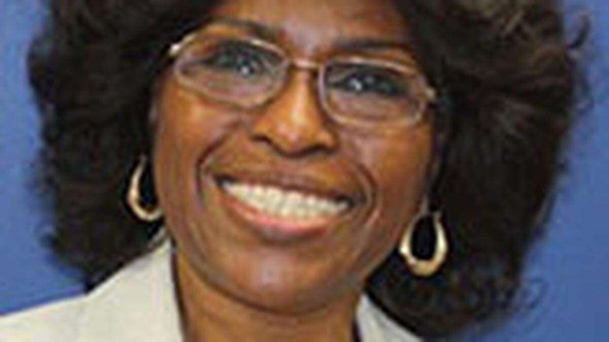 Gloria Holmes